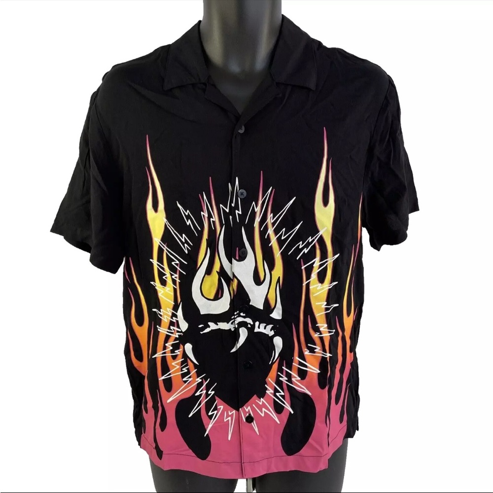 New Mens Ed Hardy Tattoo‎ Flames Short Sleeve Button Up Shirt Sz S 100% Viscose